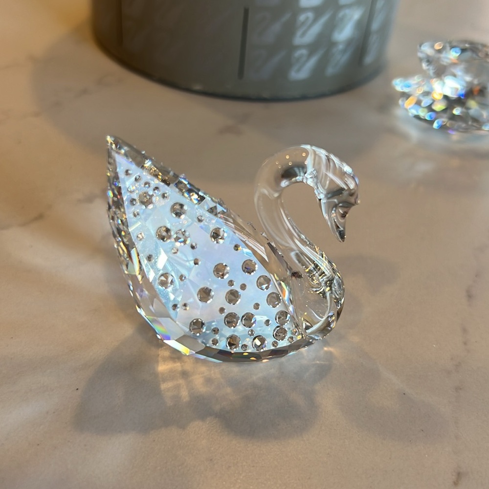Two Swarovski crystal swans 🦢🦢💞 - Picture 2 of 6